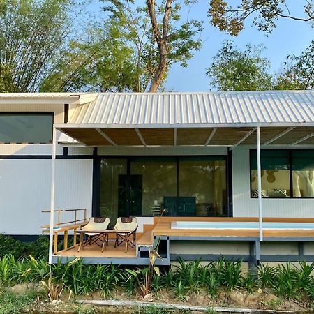 Baan Nai Baan Nok Resort Nakhon Nayok Exterior photo