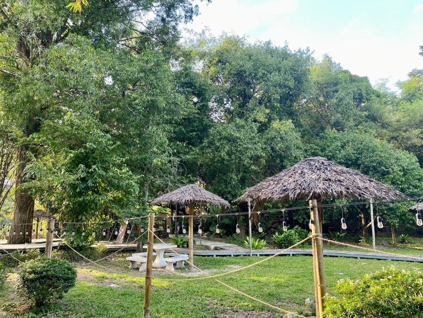 Baan Nai Baan Nok Resort Nakhon Nayok Exterior photo