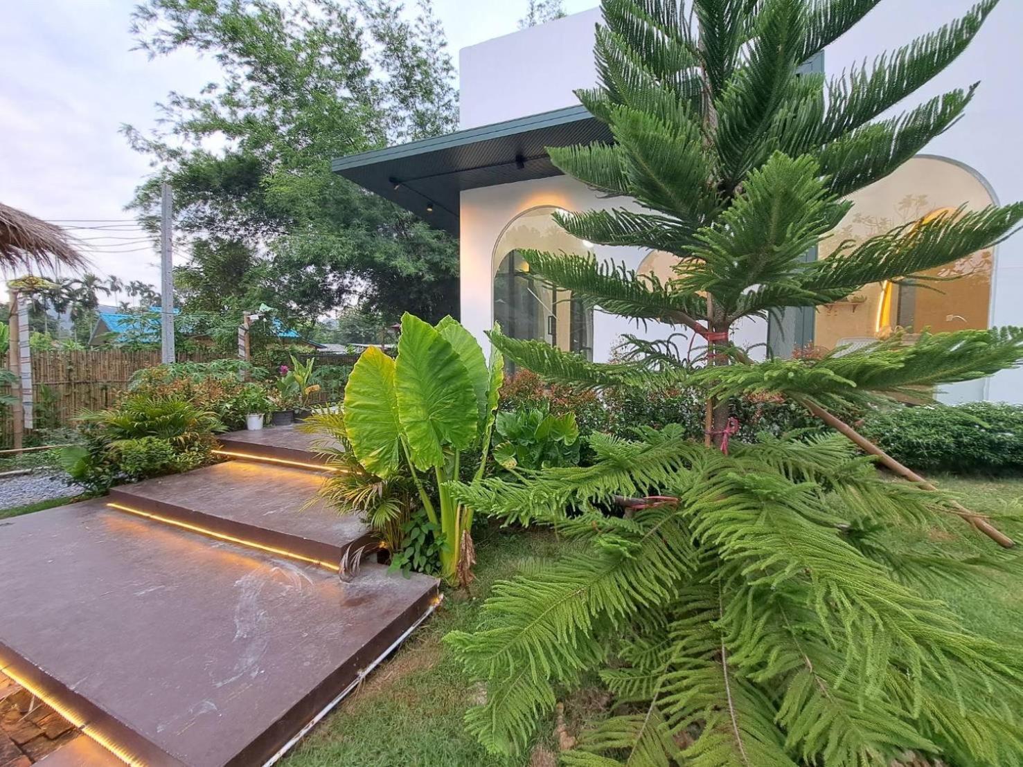 Baan Nai Baan Nok Resort Nakhon Nayok Exterior photo